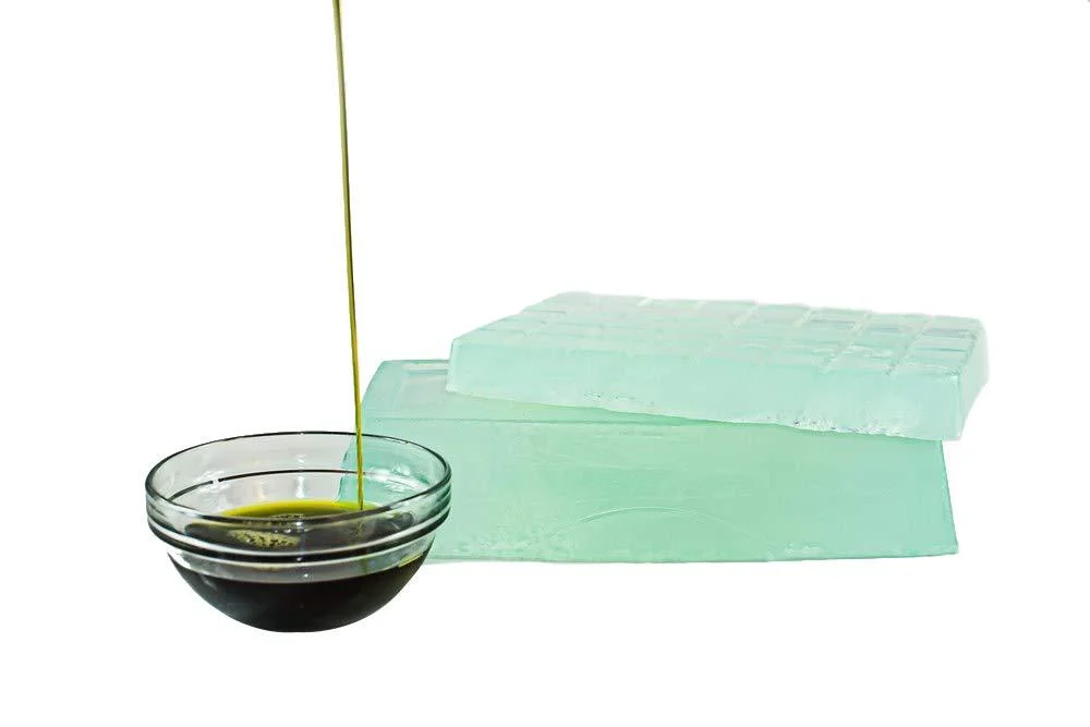 Melt & Pour Hemp Oil Glycerin Soap Base - 5 Pounds