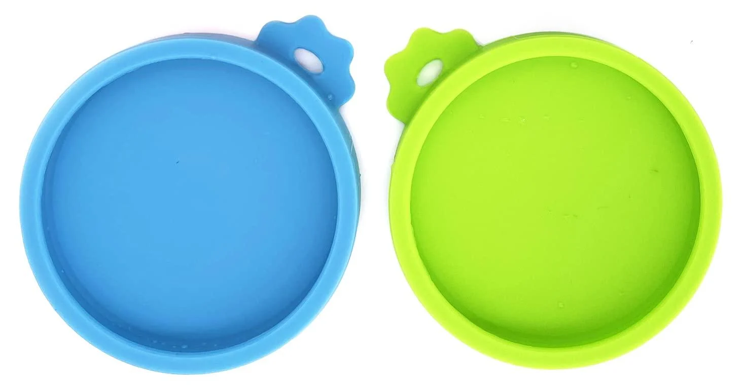 COMTIM Small Size Cat Food Can Lids, 2 Pack Silicone Cat Food Can Lids Covers for Small Cans 3 oz 2.5 oz Blue / Green