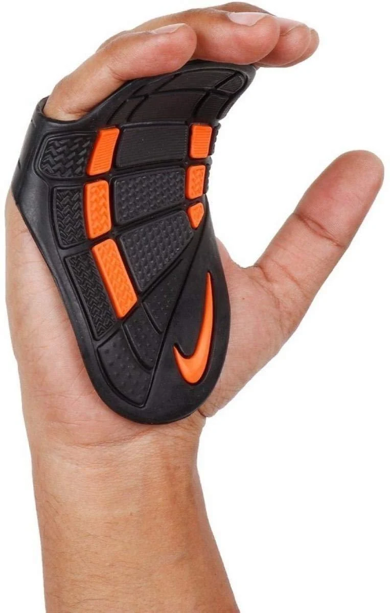 Nike Alpha Training Grip BLACK/DARK CHARCOAL/TOTAL CRIMSON Medium