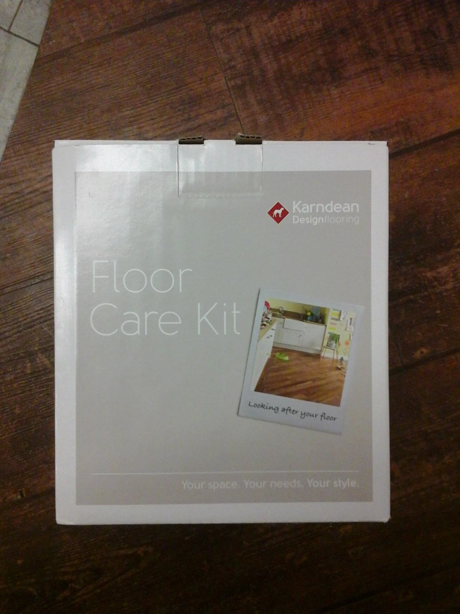 Karndean Flooring Clean Start Kit Floor Sealing Floor Care Kit Dim Glow Refresh Routine Cleaner Basic Stripper - Floor Cleaning Products