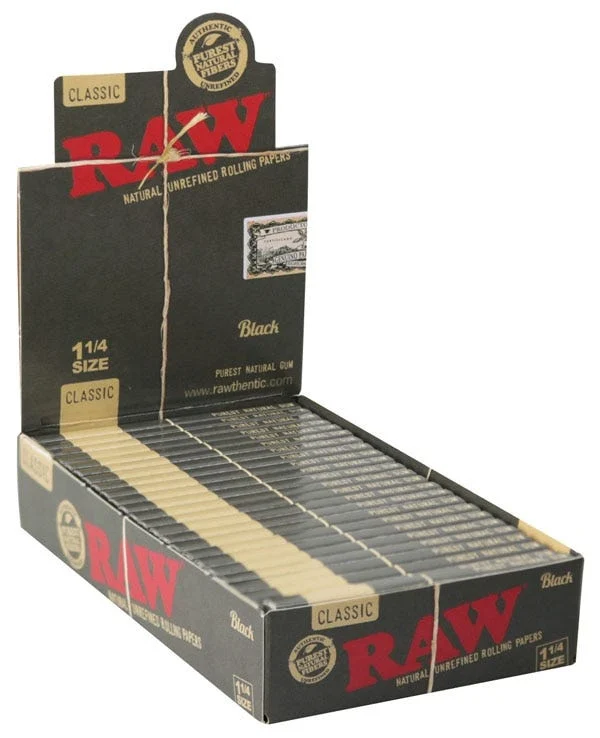 RAW Black Classic Rolling Papers | 1 1/4 | 24pk Display - New