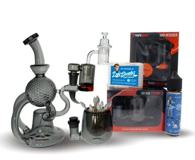 Recycler Dab Rig Kit: Black Dab Rig, Banger, Reclaim Catcher & Cleaning Kit - VapeBrat